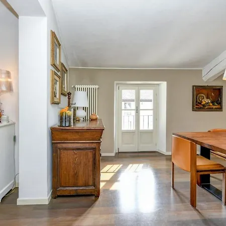 Four Bedroom * 코모